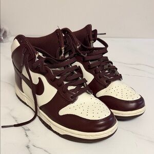Nike Women's Maroon and Cream Sneakers